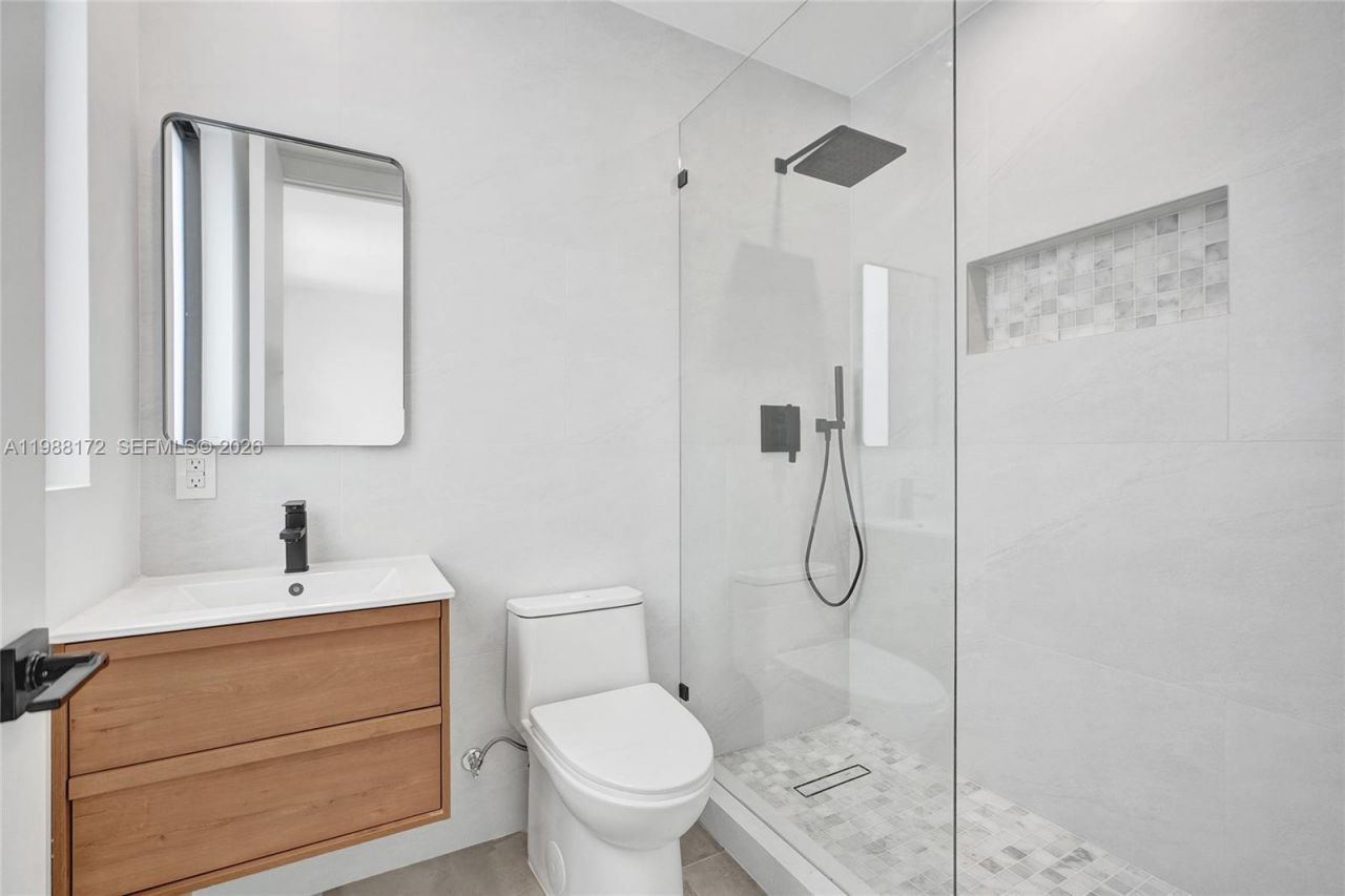 2421 SW 16th Terrace, Miami, FL 33145 Photo