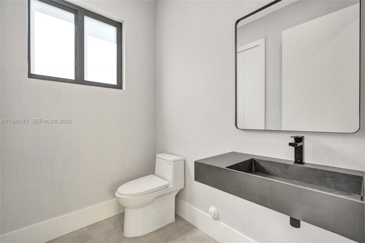 2421 SW 16th Terrace, Miami, FL 33145 Photo