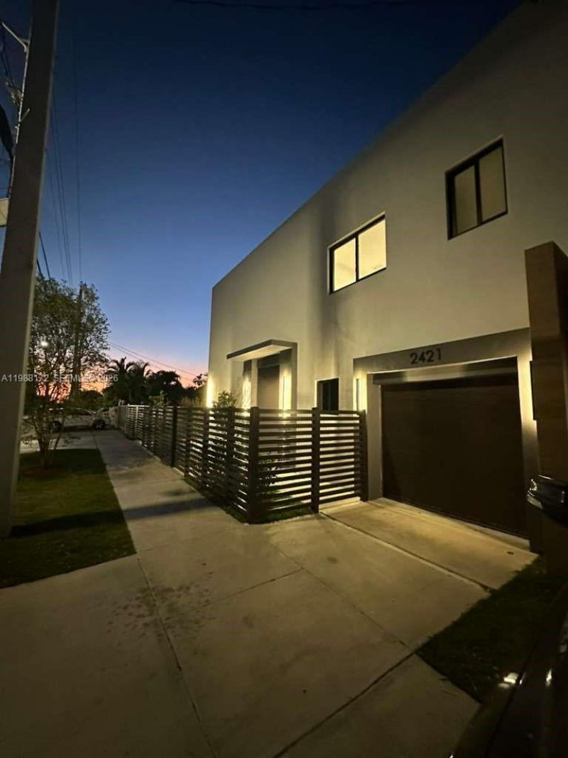 2421 SW 16th Terrace, Miami, FL 33145 Photo