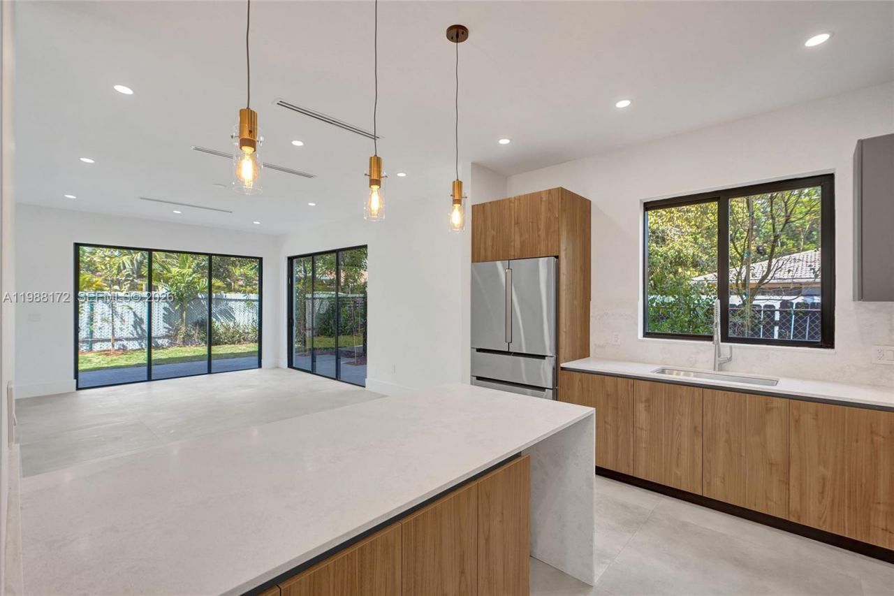 2421 SW 16th Terrace, Miami, FL 33145 Photo