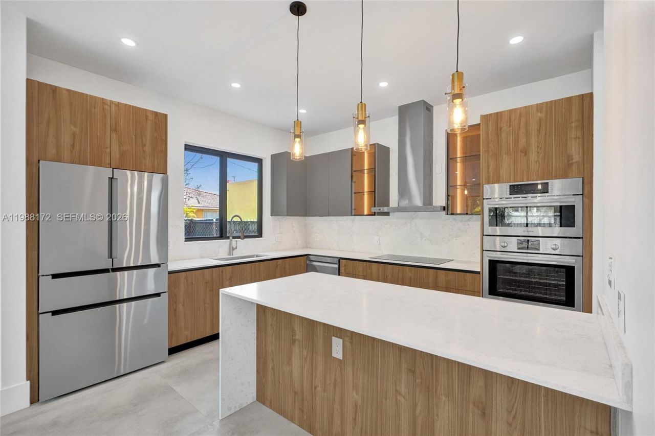 2421 SW 16th Terrace, Miami, FL 33145 Photo