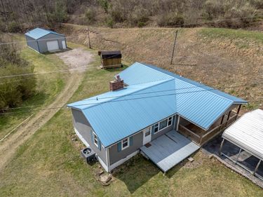 4934 State Highway 589 , West Liberty, KY 41472