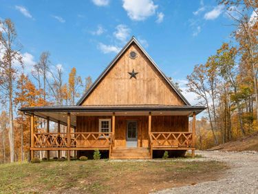 949 3447 Highway, McKee, KY 40447