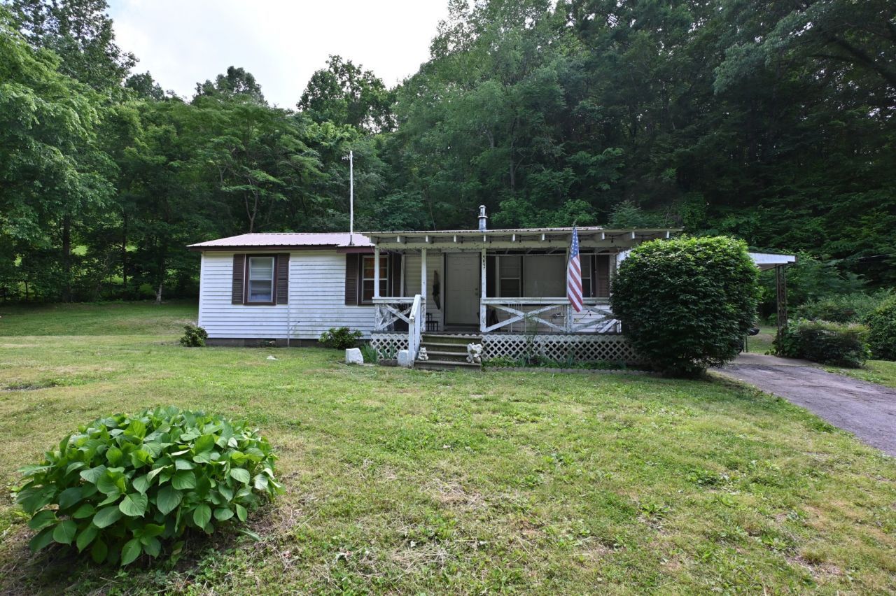 9097 Denton Rd , Linden, TN 37096 Main Photo