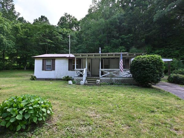 9097 Denton Rd , Linden, TN 37096