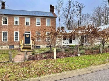 2001 E Hillside Drive, Unit 8, Bloomington, IN 47401