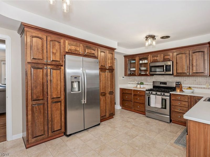 3874 Grenville Road , University Heights, OH 44118 Photo 16