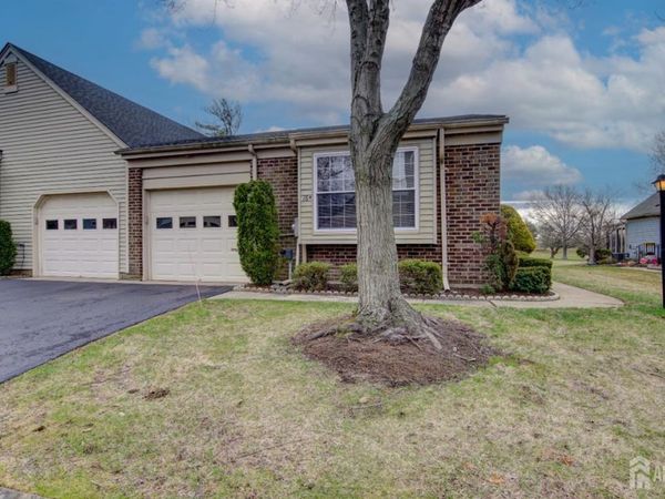 18-A Thomas Paine Drive , Monroe Township, NJ 08831