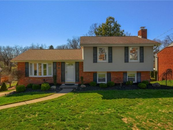 245 Wyngate Road, Coraopolis, PA 15108
