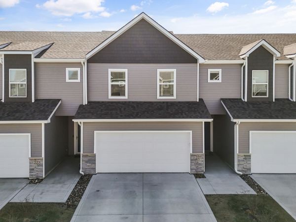 1227 NW 33rd Lane , Ankeny, IA 50023