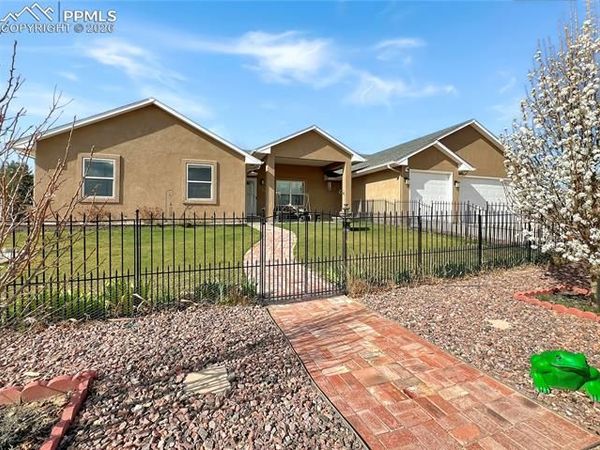 439 N Mitford Drive, Pueblo West, CO 81007
