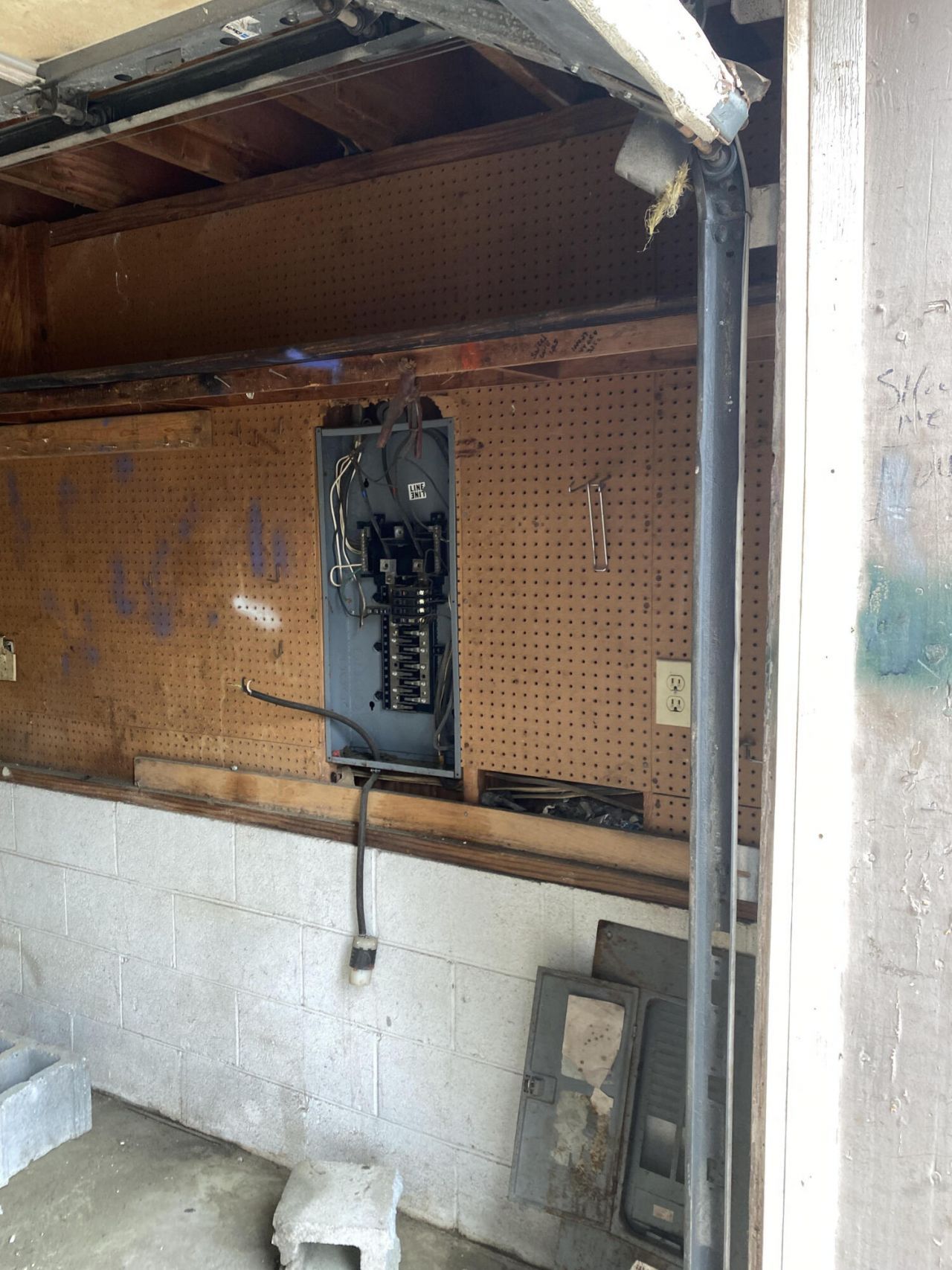 123 Red Cedar Drive Photo 5