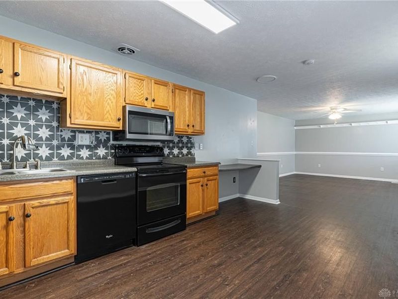 190 Cato Drive, Xenia, OH 45385 Photo 5