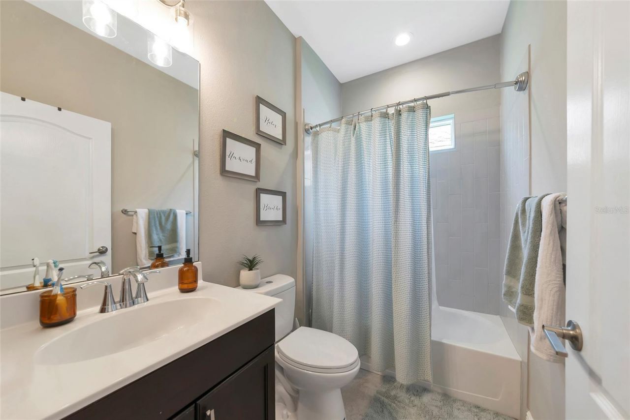 4213 Pine Meadow Drive , Parrish, FL 34219 Photo