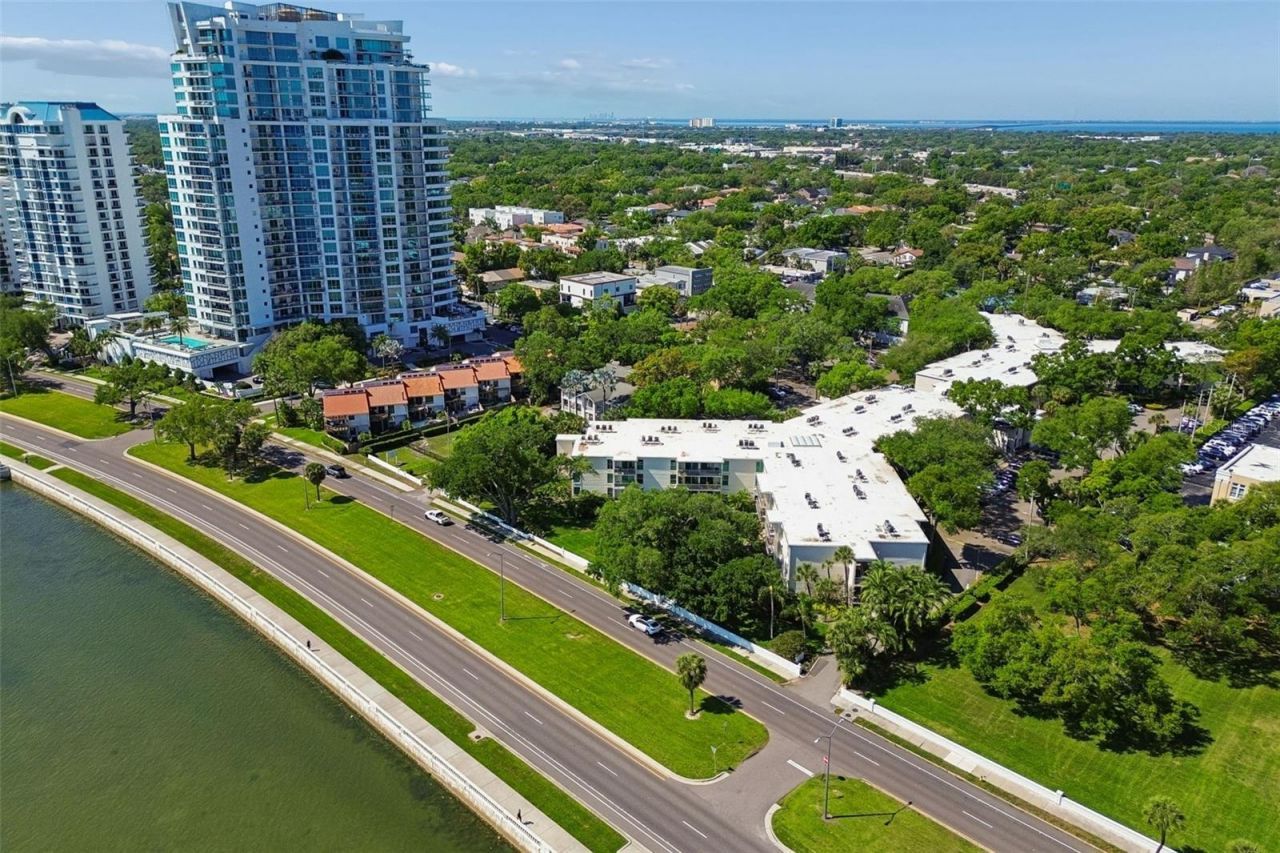 3325 Bayshore Boulevard, Unit A12, Tampa, FL 33629 Photo
