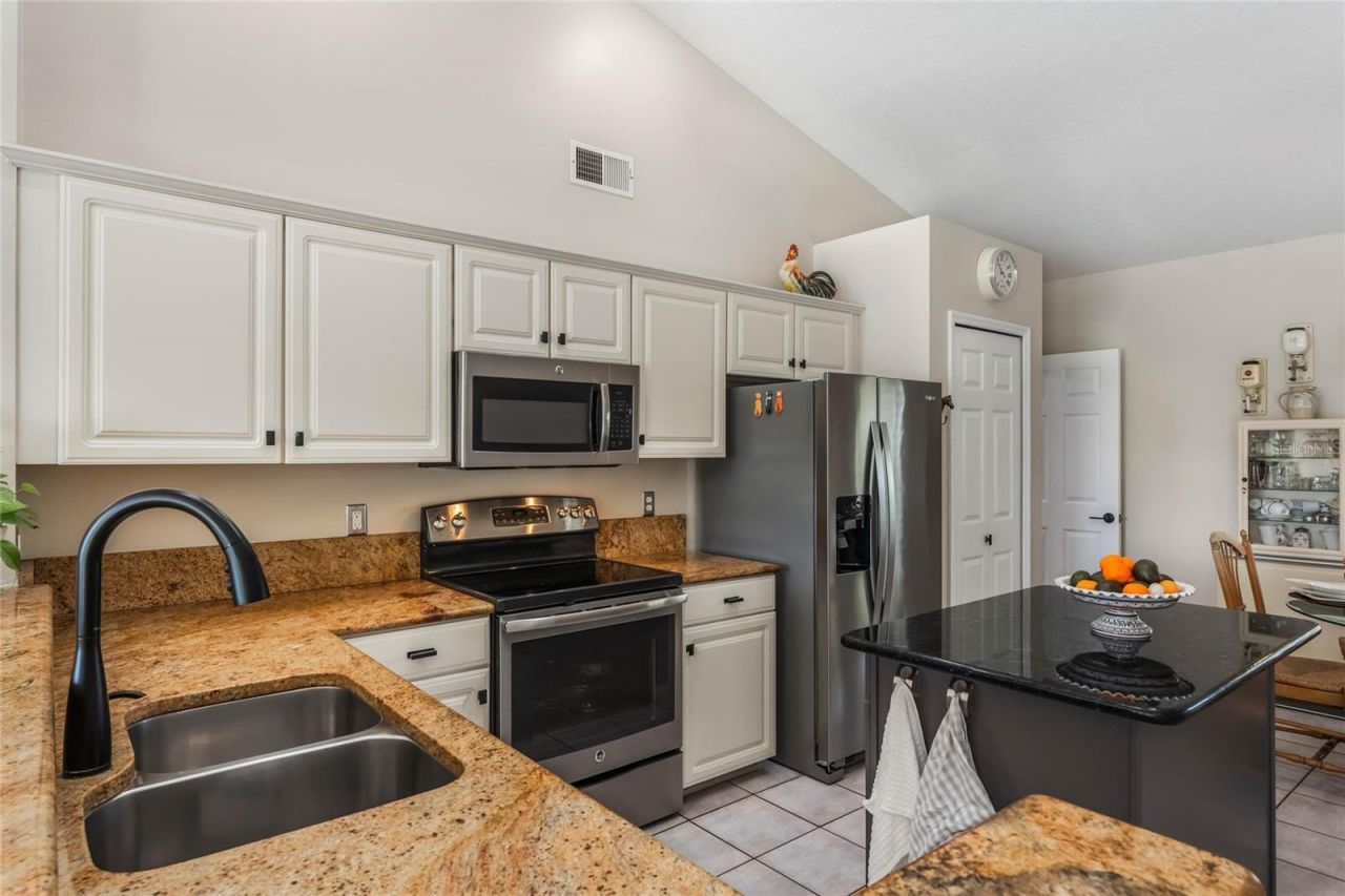 14310 Lord Barclay Drive, Orlando, FL 32837 Photo