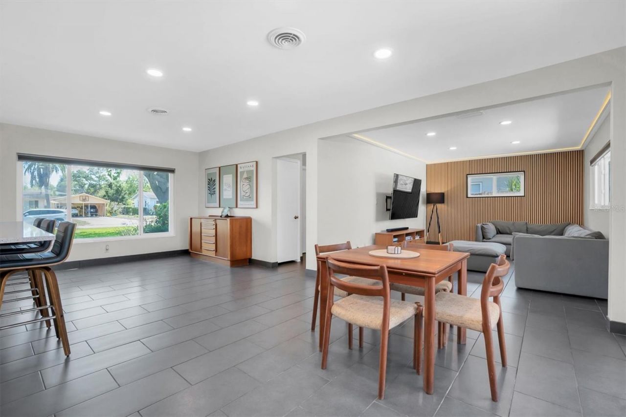 5909 4th Avenue N, Saint Petersburg, FL 33710 Photo