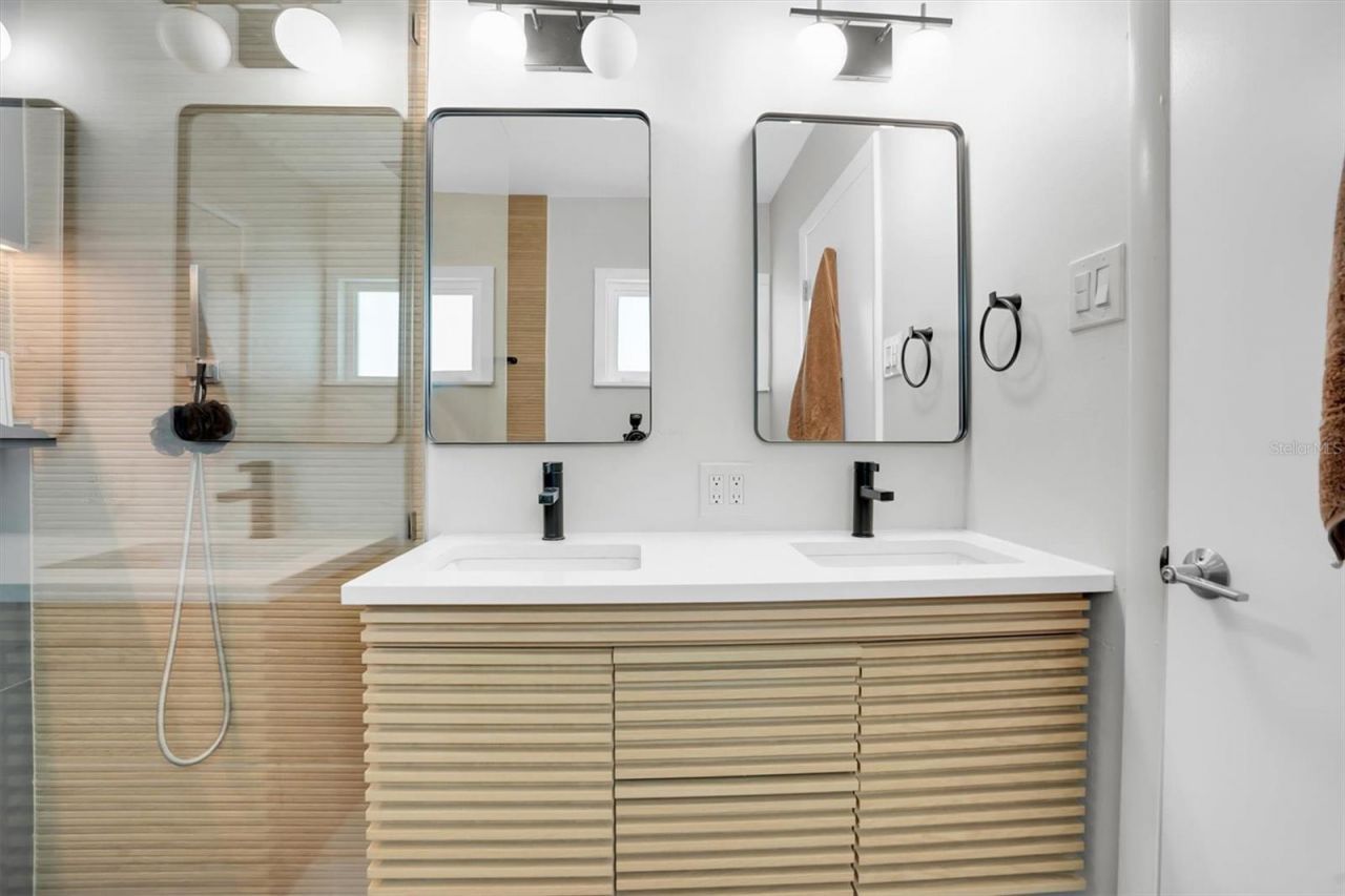 5909 4th Avenue N, Saint Petersburg, FL 33710 Photo