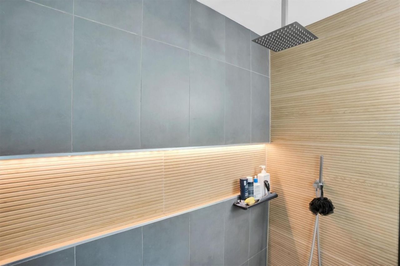 5909 4th Avenue N, Saint Petersburg, FL 33710 Photo