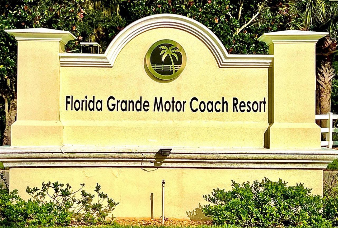 9501 SE 47th Way, Webster, FL 33597 Photo