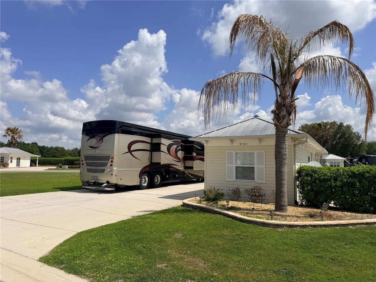 9501 SE 47th Way, Webster, FL 33597 Photo