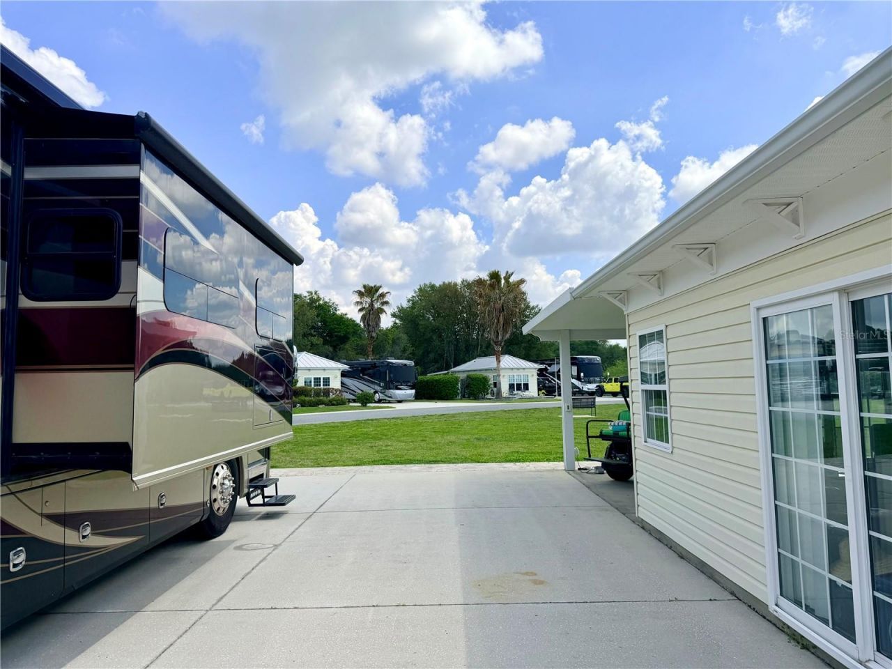 9501 SE 47th Way, Webster, FL 33597 Photo