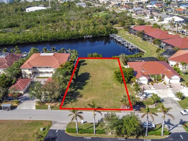 3227 PURPLE MARTIN DRIVE , PUNTA GORDA, FL 33950