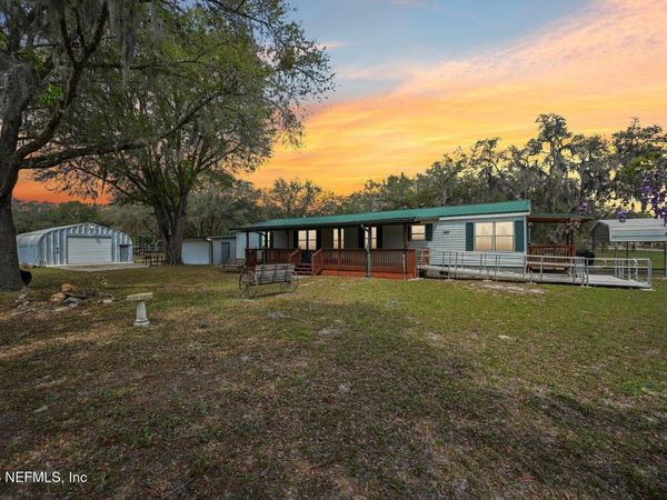 128 SESAME Street, Middleburg, FL 32068