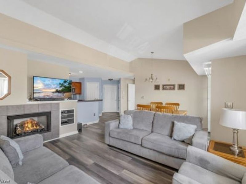 23004 Chandlers Lane , Unit 347, Olmsted Falls, OH 44138 Photo 6