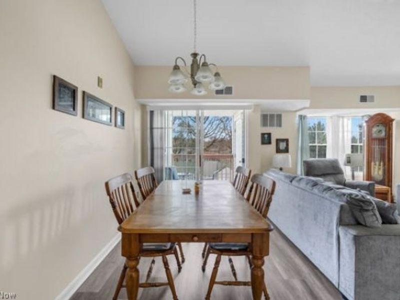 23004 Chandlers Lane , Unit 347, Olmsted Falls, OH 44138 Photo 7