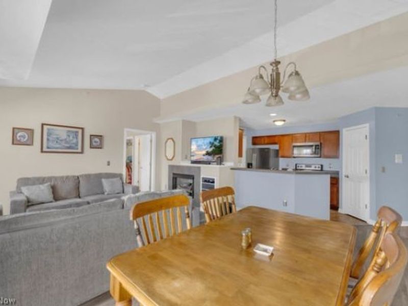 23004 Chandlers Lane , Unit 347, Olmsted Falls, OH 44138 Photo 8