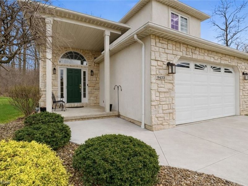 9433 Scottsdale Drive, Broadview Heights, OH 44147 Photo 3