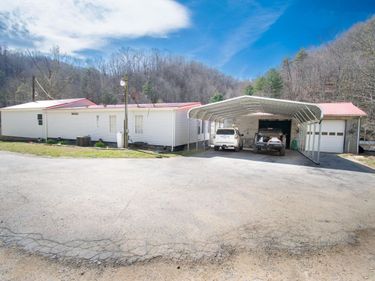 706 Abner Fork Road, Belcher, KY 41513