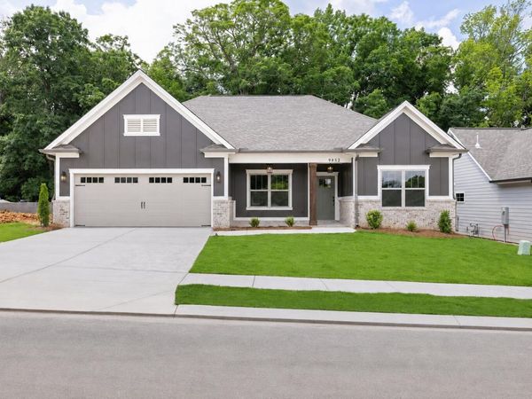 9852 Mayfly Road, Ooltewah, TN 37363