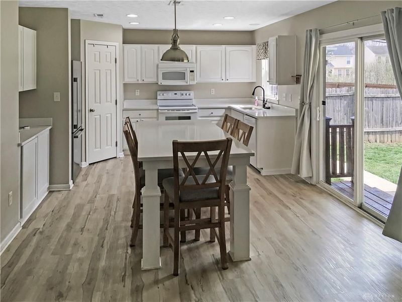 5515 Abby Loop Way, Dayton, OH 45414 Photo 2