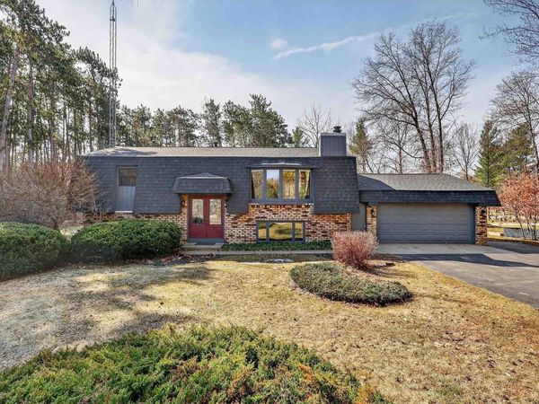 2641 PARKWAY COURT, Wisconsin Rapids, WI 54494