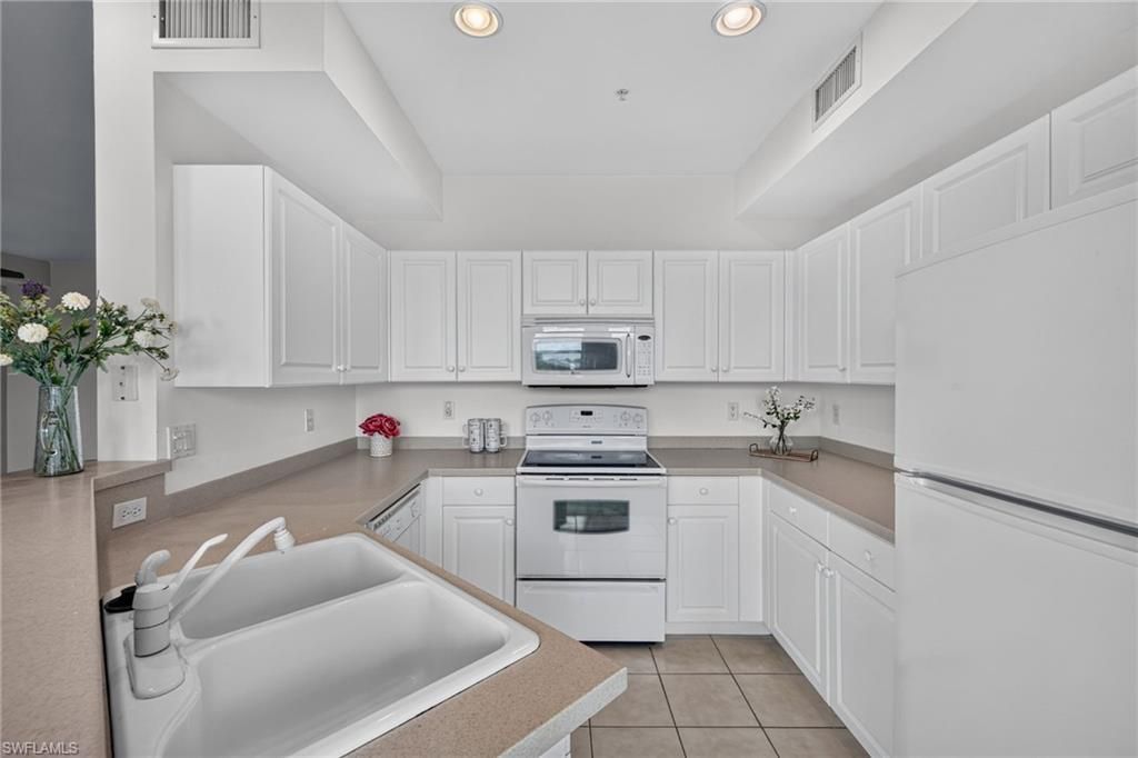 4015 Palm Tree Blvd, Unit 304, Cape Coral, FL 33904 Photo