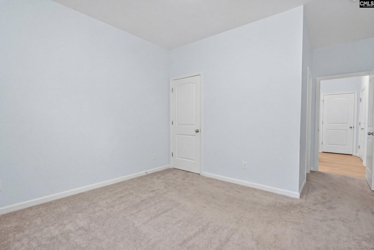 652 Frow Drive Photo 13