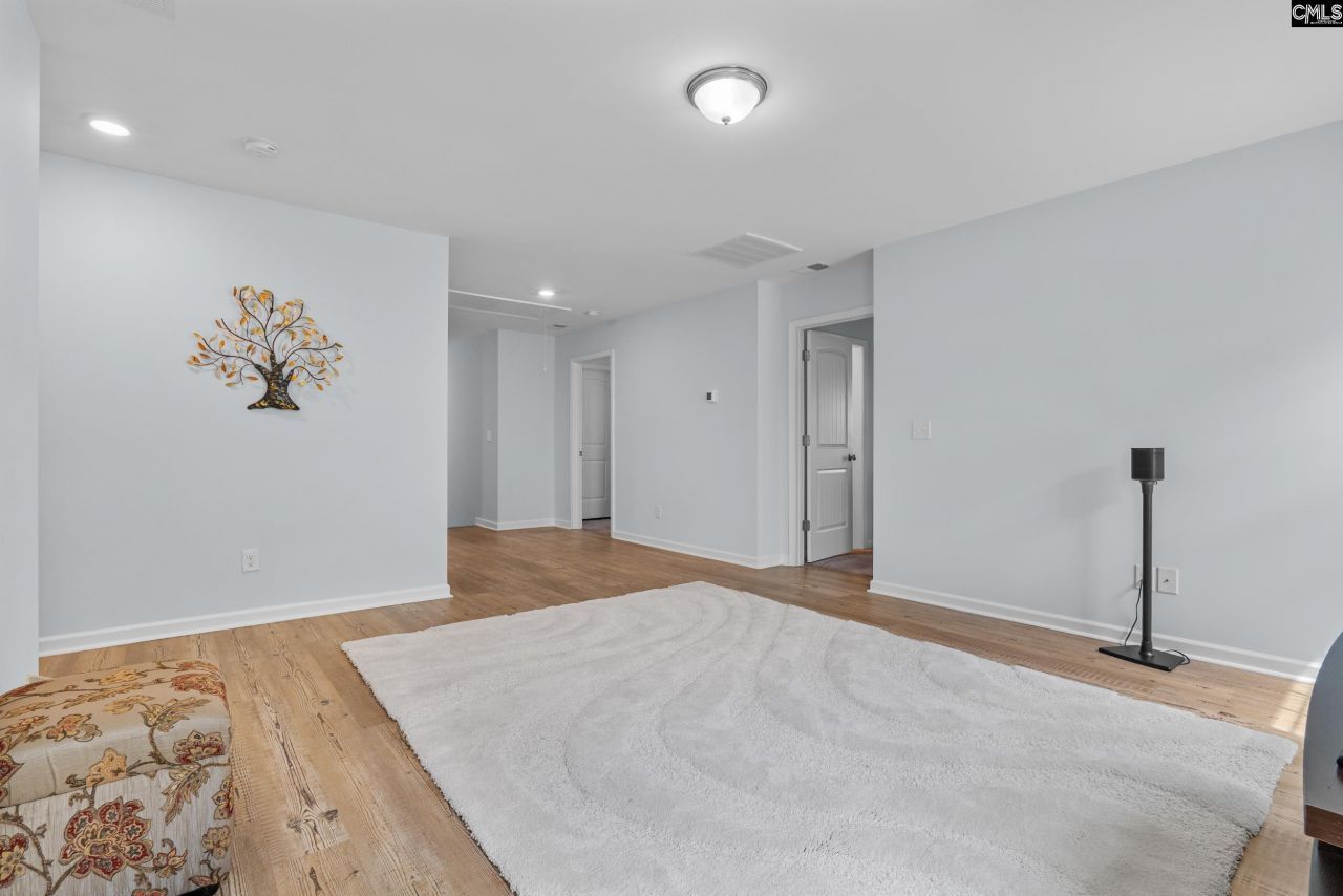 652 Frow Drive Photo 16