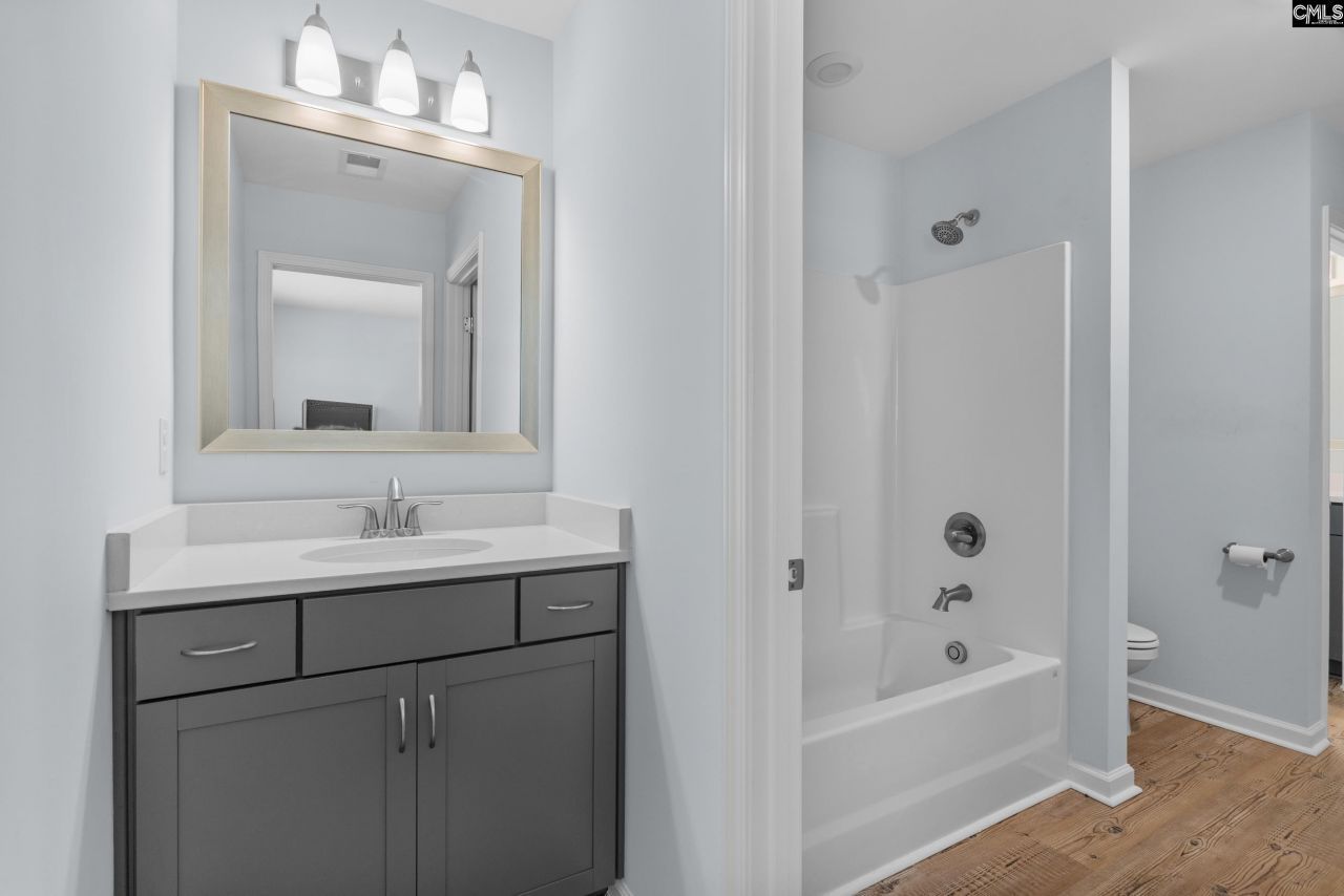 652 Frow Drive Photo 26