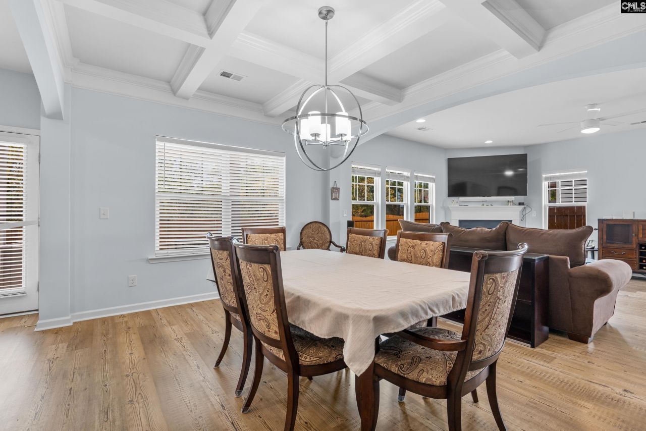 652 Frow Drive Photo 8