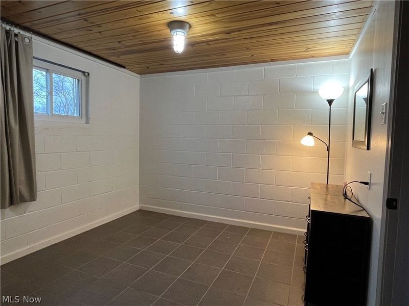 760 Happy Valley Road , Parkersburg, WV 26104 Photo 5