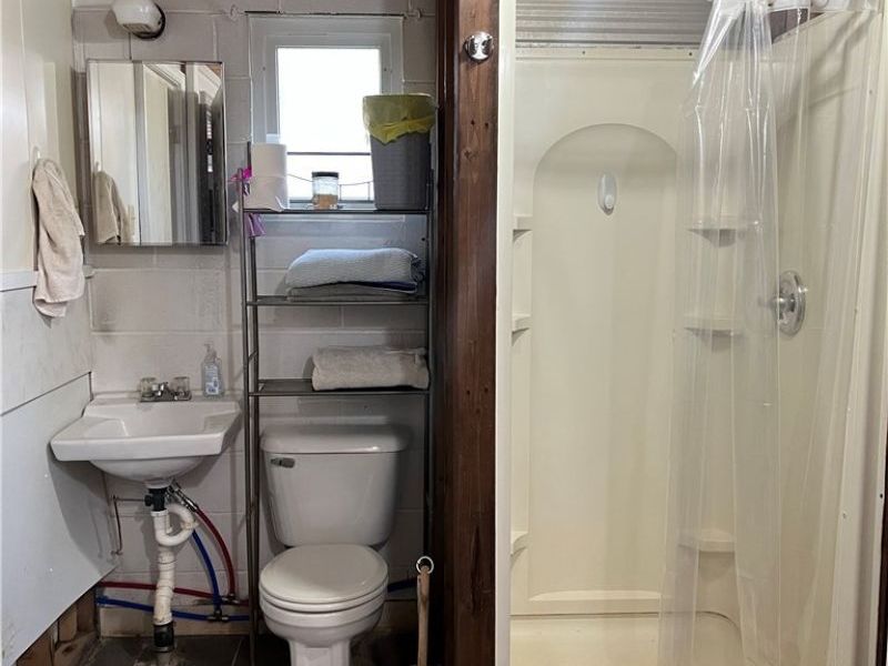 760 Happy Valley Road , Parkersburg, WV 26104 Photo 9