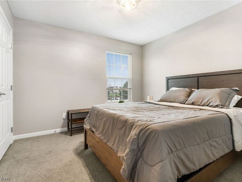 8111 Middlebranch Avenue NE, OH 44652 Photo 27