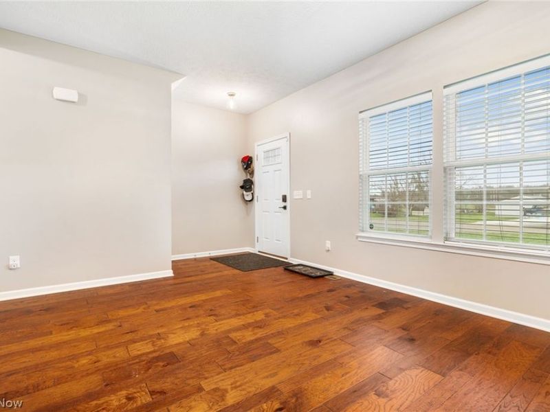 8111 Middlebranch Avenue NE, OH 44652 Photo 7