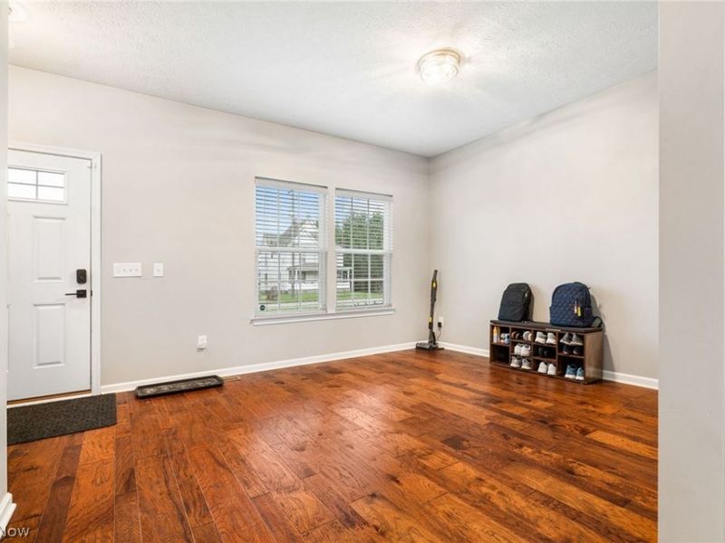 8111 Middlebranch Avenue NE, OH 44652 Photo 9