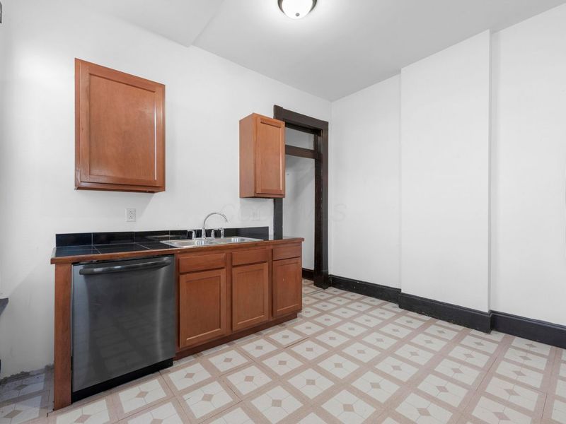 529-531 Kelton Avenue, Columbus, OH 43205 Photo 9