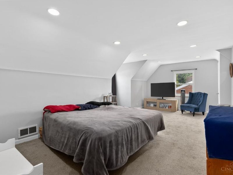 5743 Colerain Avenue, Cincinnati, OH 45239 Photo 12