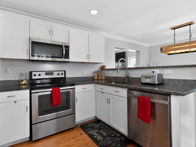 5743 Colerain Avenue, Cincinnati, OH 45239 Photo 3