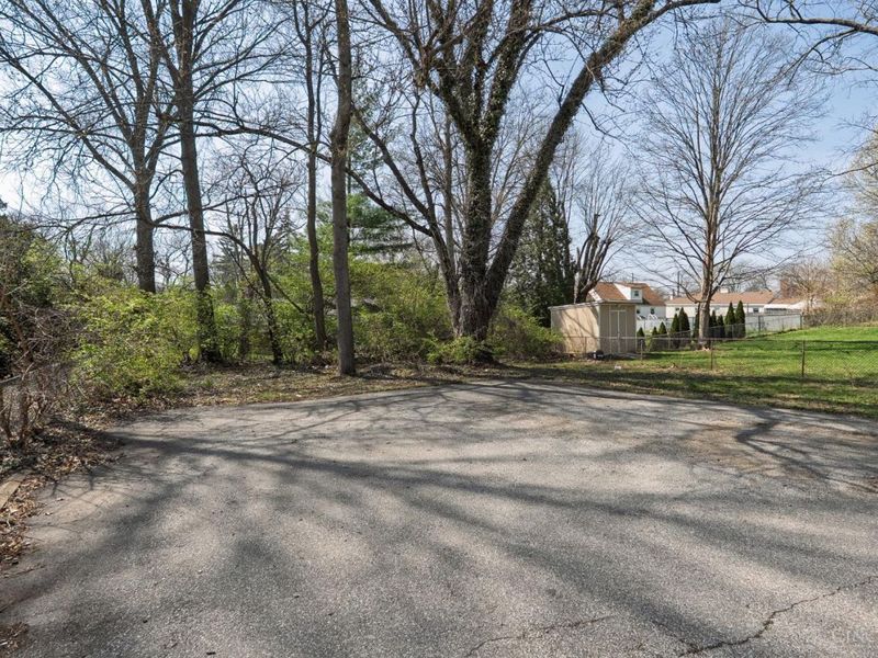 5743 Colerain Avenue, Cincinnati, OH 45239 Photo 31